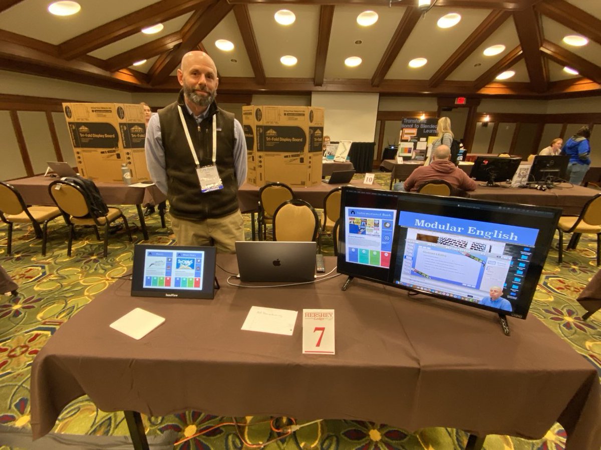 MrsOwensDB's tweet photo. Proud of DBASD's Matt Palmer. Matt shared his flipped and modular English class with PETE&C this week. #peteandc #DBBlazers #DBASD #studentchoice https://t.co/jW0A2mws7u