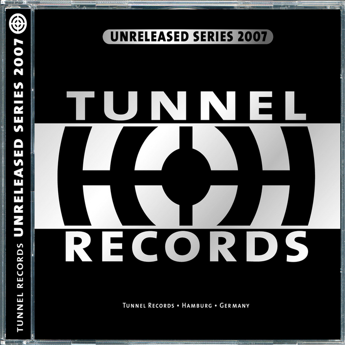 FutureSound20's tweet photo. #NowPlaying TT Unreleased Series 2007 💣🔥
#Album #cd #compilation #collector #Collections #hardtrance #tunneltrance #sortingout #Rave #banging https://t.co/in5BUq7h27