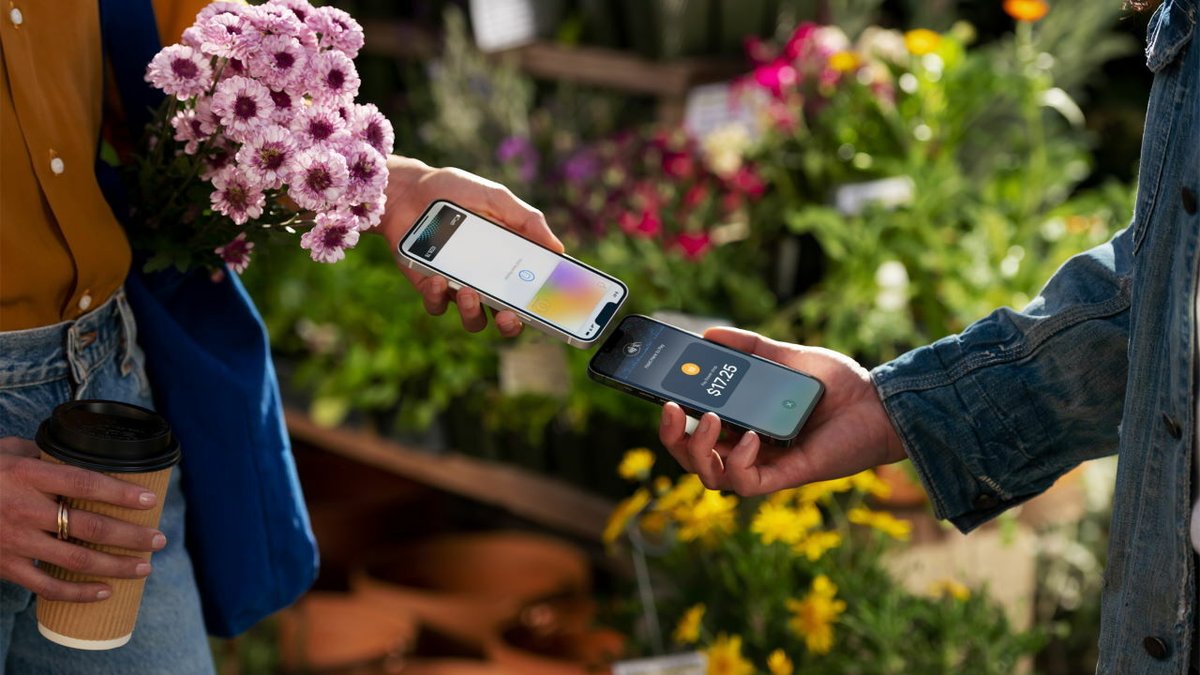 Apple превращающает айфоны в платежные терминалы mmr.ua/show/apple-pre…