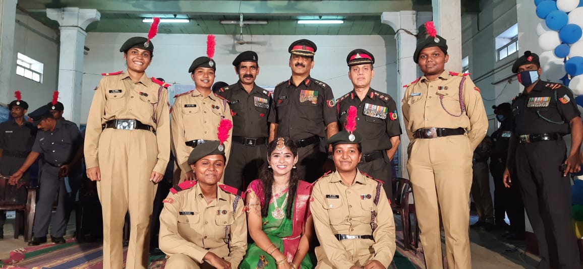 Srisarada_NCC's tweet photo. VIJAYARAGHAVACHARIAR MEMORIAL EVENT.
Cadets of Sri Sarada college Participated in   Paying  of Homage to Freedom Fighters.
12(TN)BN,NCC.
#Ncc
#Saradites
#Vijayaraghavachariarmemorialevent
@12Salem6 
ANO Lt.Dr.Ramya Niranjani https://t.co/gKxzPaIsiD
