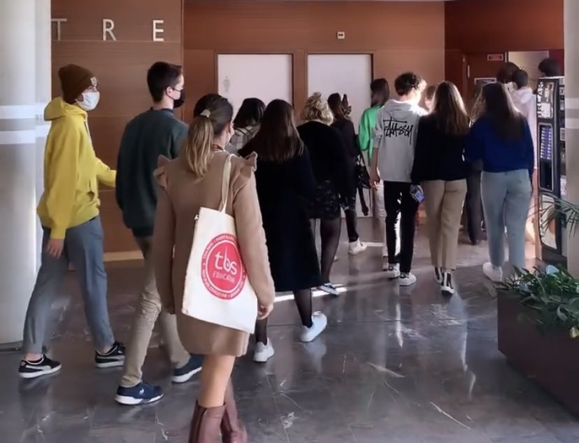 Hier nous avons eu le plaisir d’accueillir les Terminales du lycée <a href="/Le_Caousou/">Le Caousou Toulouse</a> dans notre école pour leur présenter notre programme #BachelorTBS 😉 

Un grand merci pour leur visite ! 😊