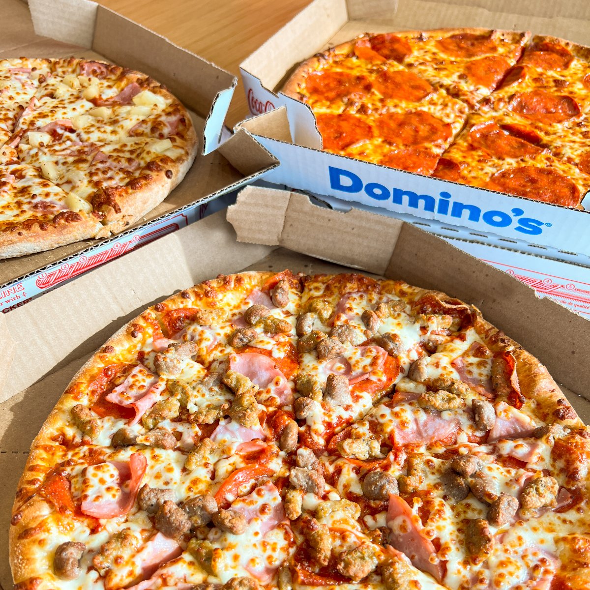Domino's Canada tweet media