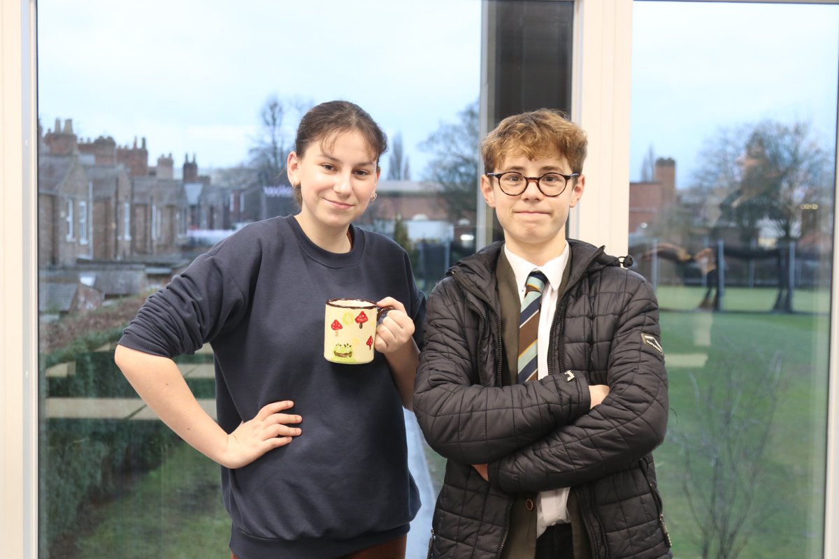StPetersYork's tweet photo. 3 teams from St Peter's took part in the @oxschools BP Debating Competition last night.

It was a great competition &amp; our pupils learned a lot about BP debating &amp; are very excited to take part in more competitions in the future.

Thank you to all involved!
https://t.co/VCOxUWCIkA https://t.co/Up1rnvY91b