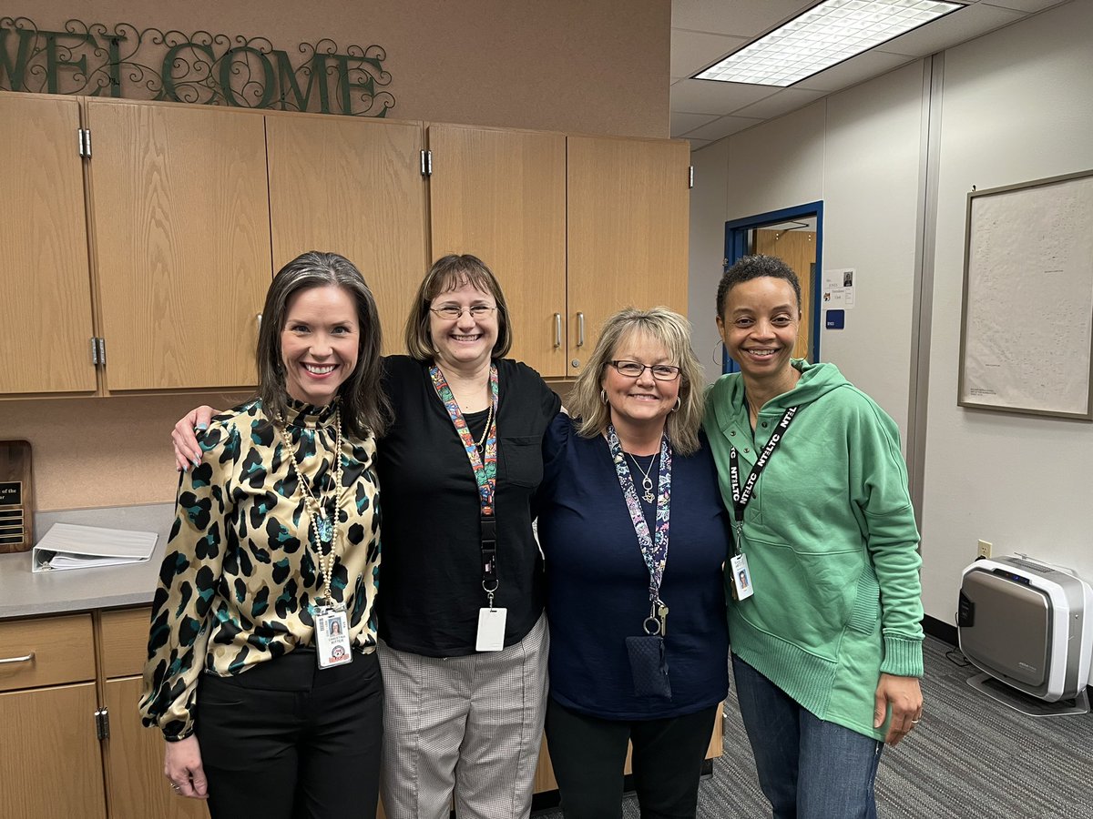 📢 Here are your WMS Teacher of the Year Nominees📢 Congrats to these Amazing teachers.
⭐️ Marvalee Barrett
⭐️ Lisa Laudermilk
⭐️ Sherri Nichols
⭐️ Christina Ritter
#GoWildcats