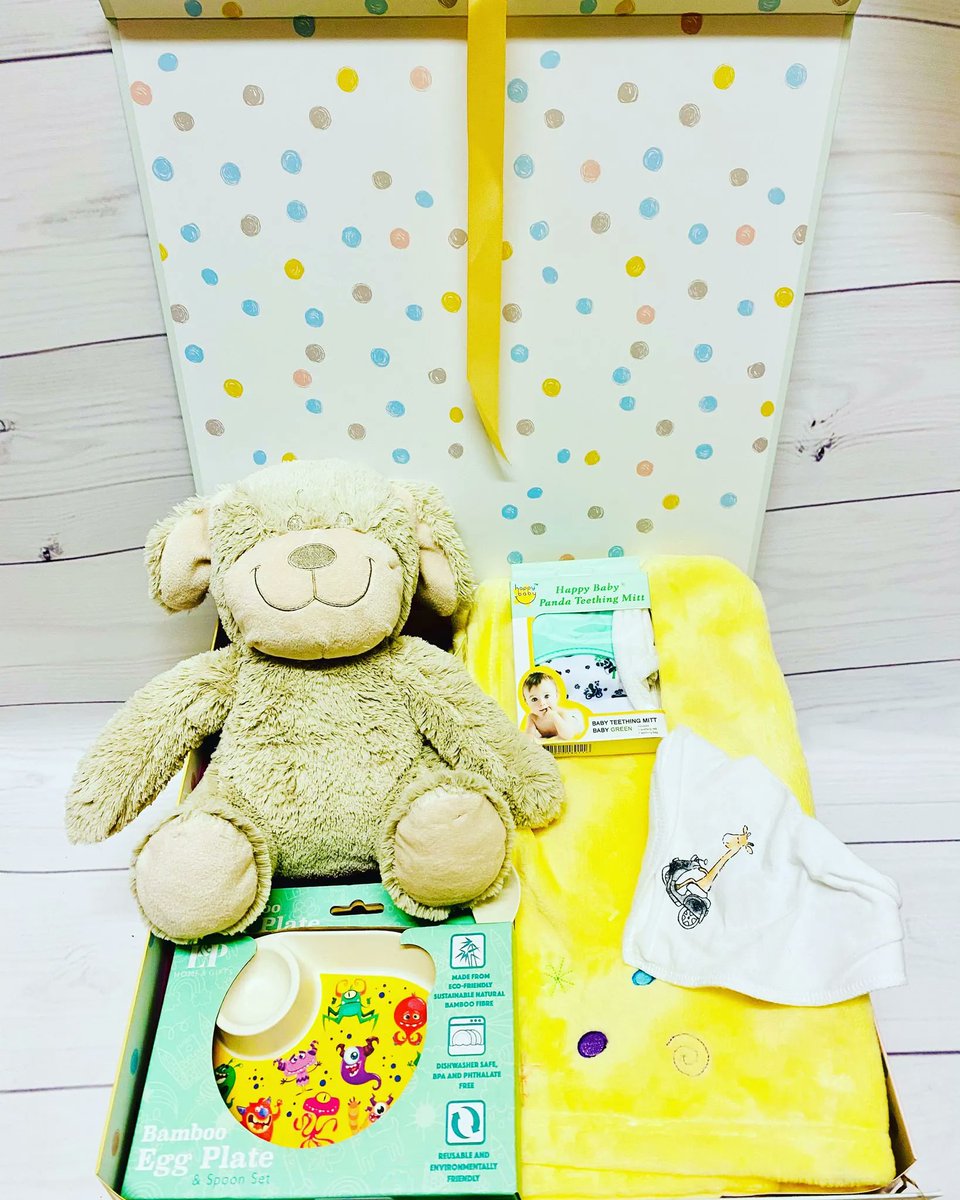 ZiplinesIreland's tweet photo. We've teamed up with @JustKidz_ to give one lucky follower a gorgeous Baby Box worth over €60! THE perfect gift for little ones the baby boxes are practical, personal and absolutely beautiful! 
Pop on over to our Instagram to enter! https://t.co/txK76trpJe
