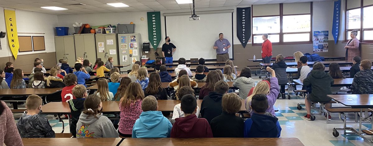 Excited that our 5th grade leaders are hearing more about ⁦<a href="/FoxMiddleSchool/">Fox Middle School</a>⁩. Thank you Dr. Jackson for bringing this energetic group to ⁦inspire our <a href="/FoxElementary/">Fox Elementary</a>⁩ leaders! So many groups &amp; clubs just waiting for our kids to join. Exciting day! #FoxRocks #FESstrong