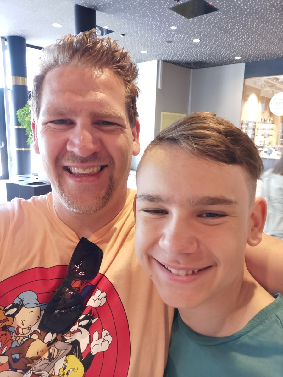 BosdalStian's tweet photo. LEND ME YOUR EYES👀

My son has struggled with loneliness as of late due to being bullied at his school!
Now the situation IS being dealt with and he's been using #instagram as a distraction and a focus to help him find some joy elsewhere...
Now I'd like to try something ⬇️ https://t.co/rYPVXGVCeB