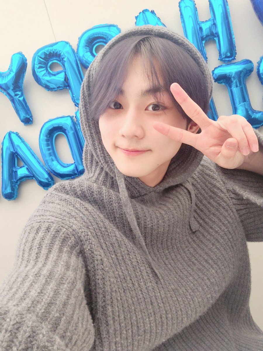 jongscart's tweet photo. the reason why i smile: https://t.co/LelgWeMlev