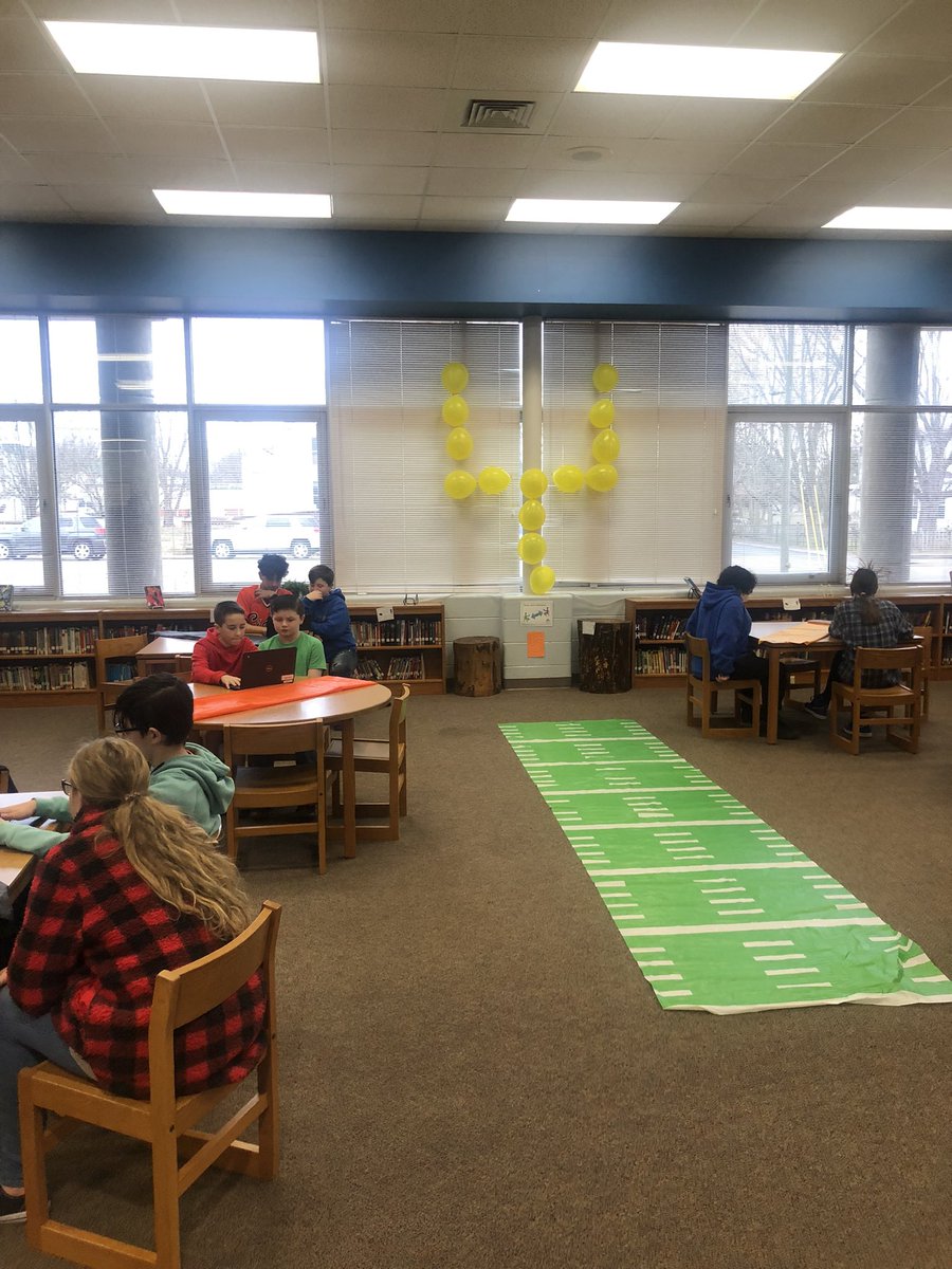 nwmediacenter's tweet photo. 6th grade is putting in the work - word work that is using Wordle: Super Bowl Edition 🏈💙 @nweseagles @MsCookeNW https://t.co/SssZr0Rn9g