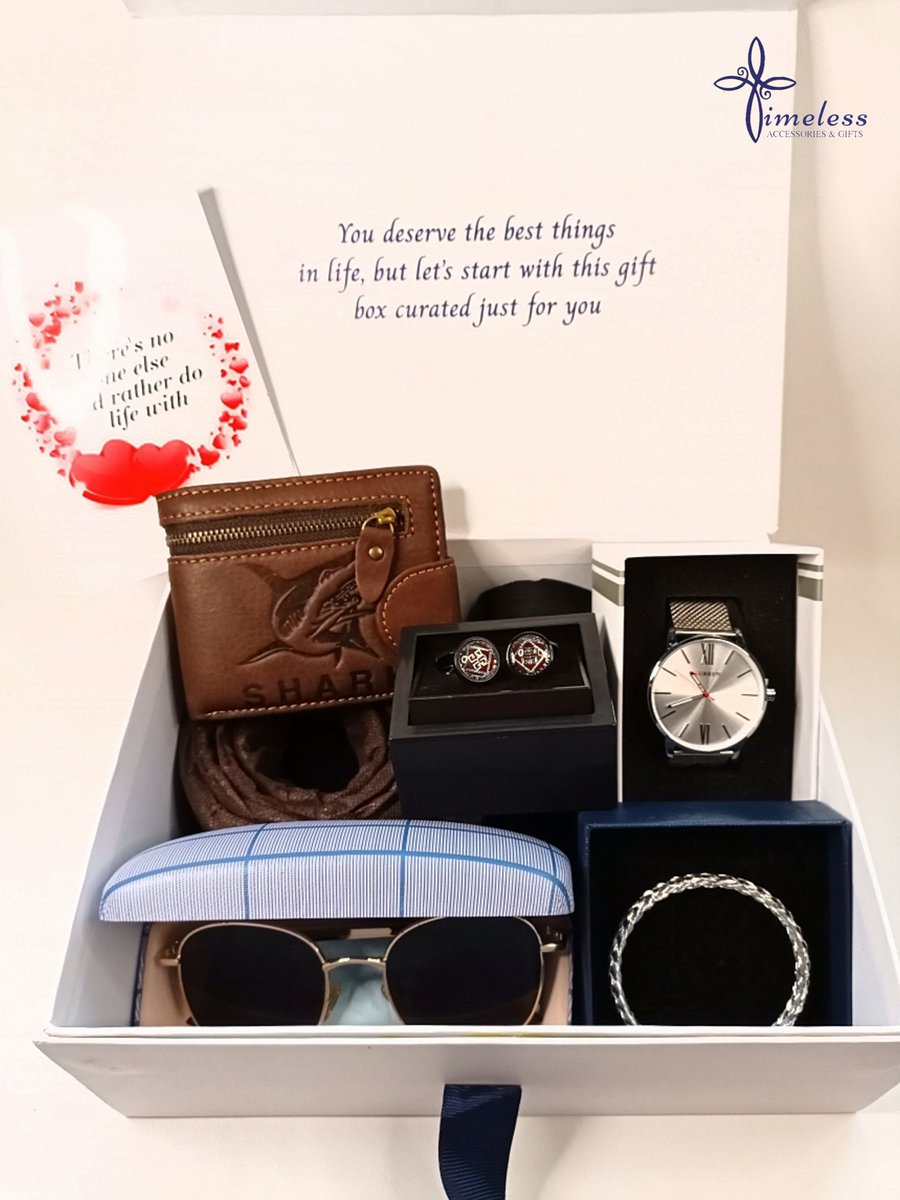 timelessnig's tweet photo. Ladies, which combo are you getting your man for Valentine?

A - 15,000
B - 20,000
C - 31,000
D - 32,000

Please note that boxes can also be curated to suit your budget and specifications.

Seller's location: Abia State

Nationwide delivery available

Please help me retweet https://t.co/ApziefbUJd