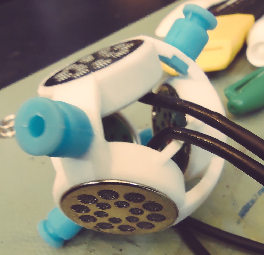 The ambisonic mic build is coming together, also managed to glue my fingers together 😎
#ambisonics #diyaudio #fieldrecording