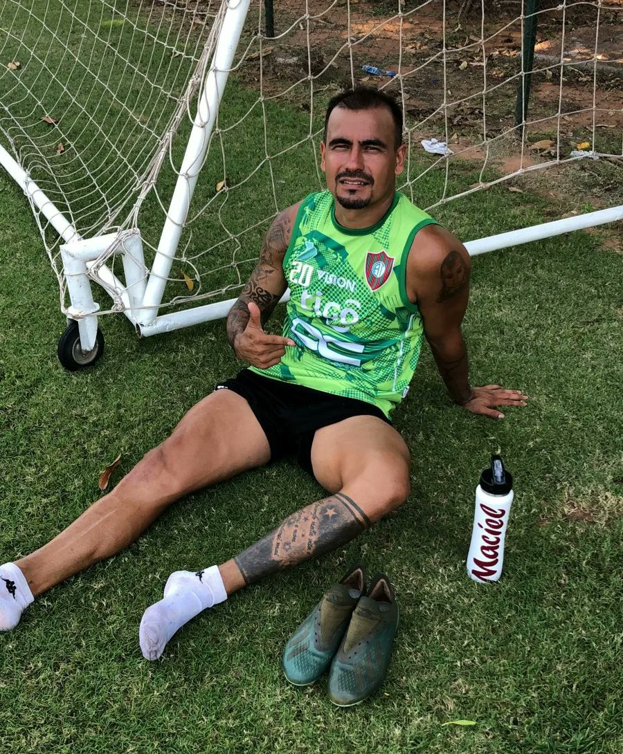 MANUEL MACIEL continúa una temporada más en el Club Atlético Tembetary en la B Metropolitana.