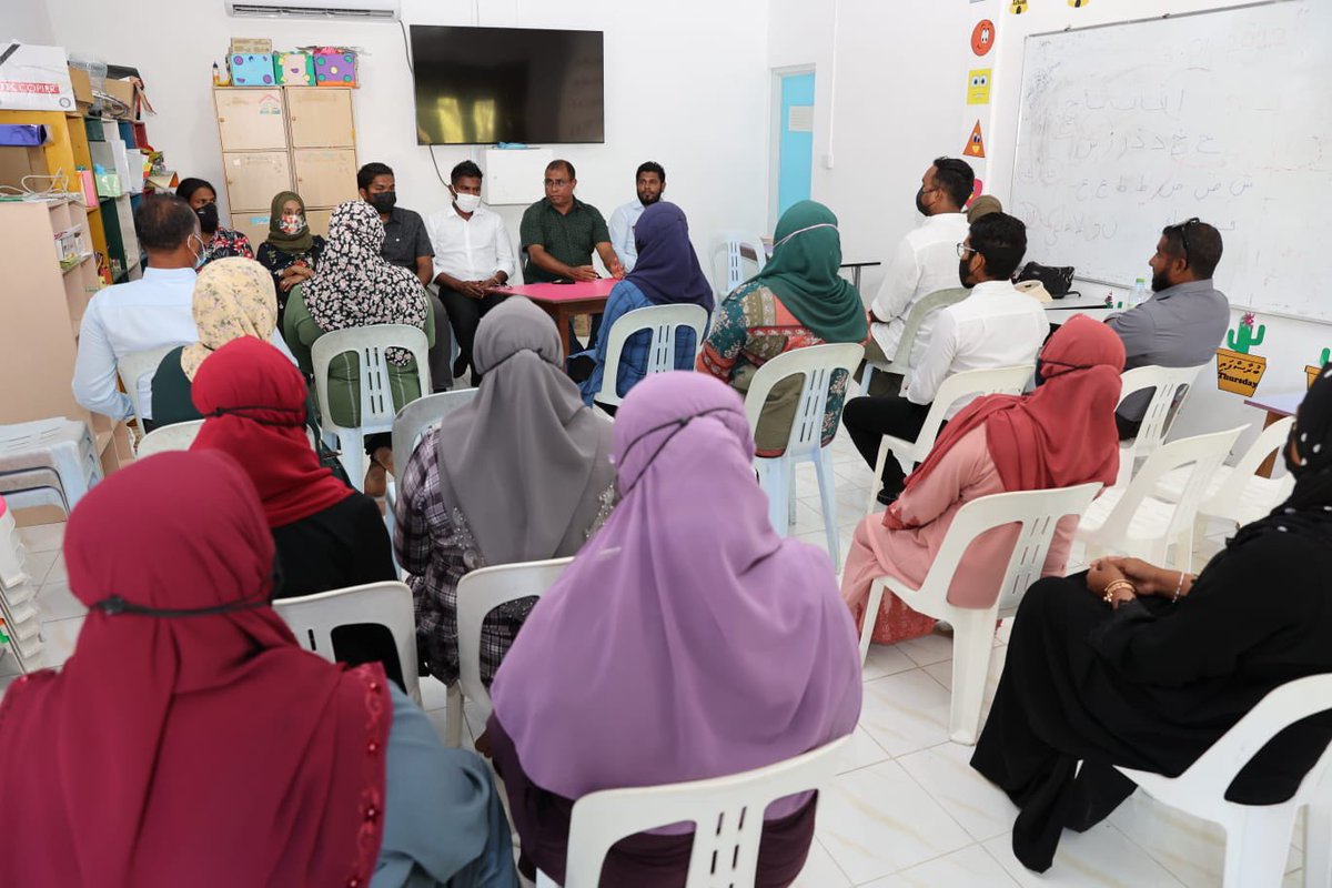 MoTmv's tweet photo. @MoTmv Tourism Diversification &amp; Localisation team continued #HaaAlif tour on 6 Feb to #Thakandhoo, #Maldives. Accompanied by Atoll Council President @VaathiMshafeeg team met  #ThakandhooCouncil #WDC &amp; tourism entrepreneurs &amp; discussed local tourism. https://t.co/1KZcodY5u9