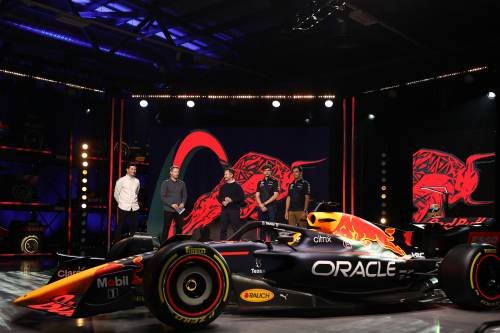 HichamCl16's tweet photo. Voici la RB18 en avant première https://t.co/72mASyoELt