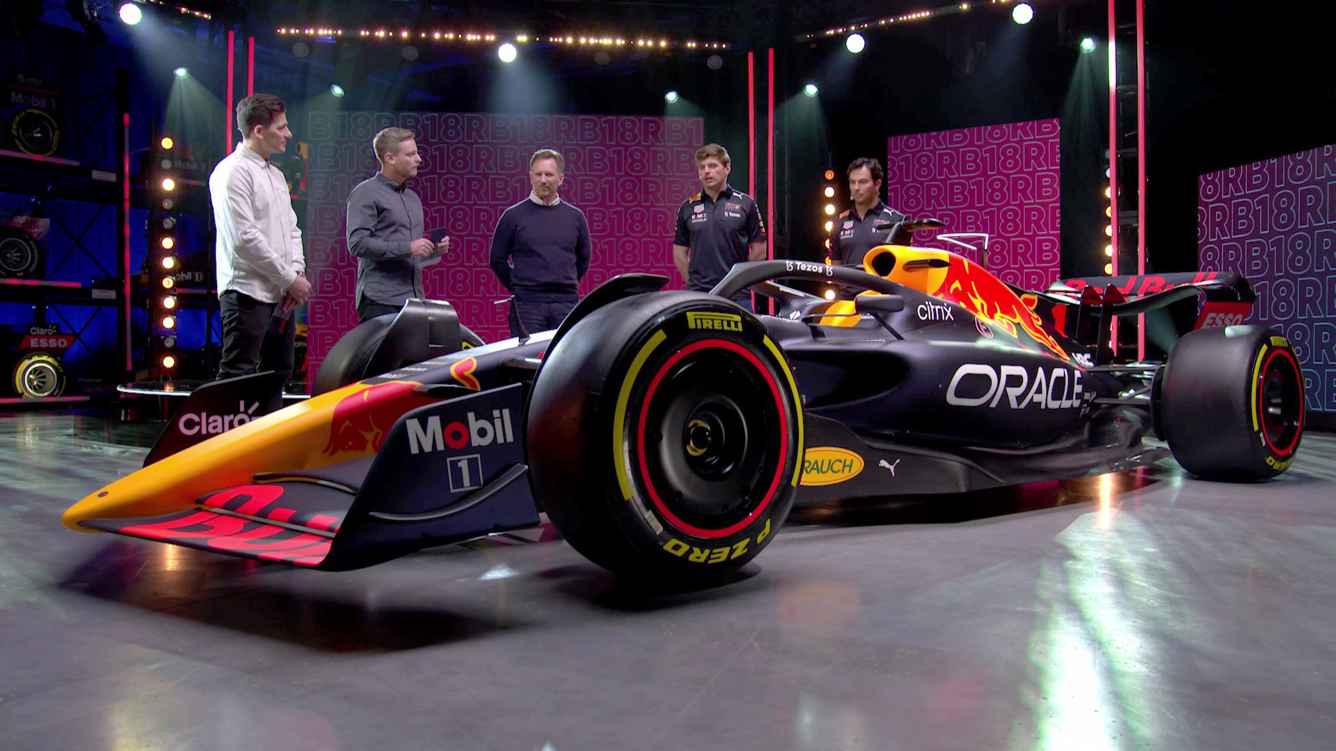 Гонка на пределе 2022. Red bull f1 2022. F1 Red bull машина 2022. Макс Ферстаппен 2022 Болид. Red bull Racing Болид 2022.