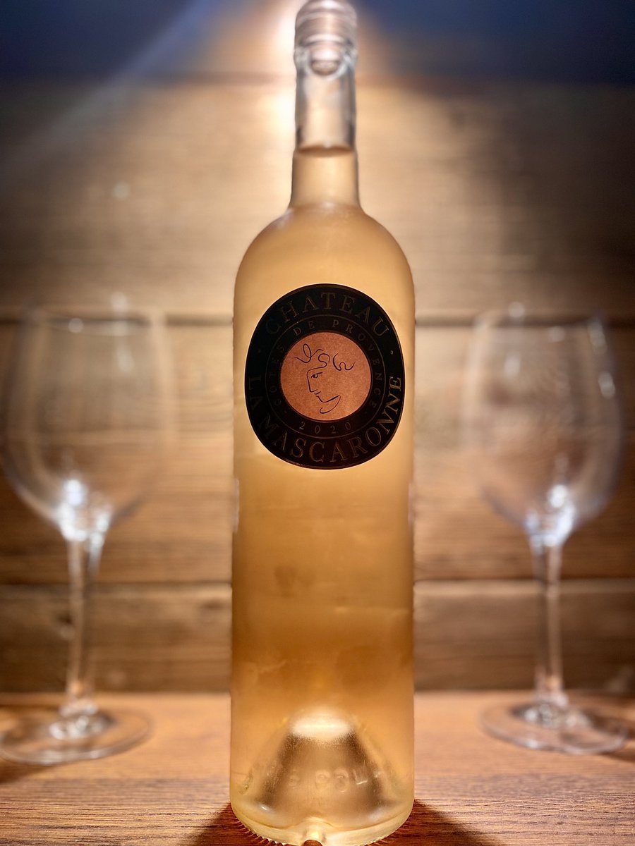 ShaftesburyPub's tweet photo. This Wine Wednesday you need to try our newest delicious, stylish Château La Mascaronne, Côtes de Provence Rosé! 😍🤤
#winewednesday #winelover #roselover #wednesdaymood #perfectwine #lovethewine #richmond #richmondpubs #youngs #youngspubs https://t.co/XNftOToJTI
