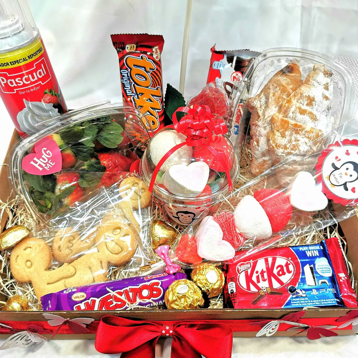 Bandejas de dulce /salado para San Valentín. Aunque también las preparamos para cumpleaños, aniversarios, días especiales... Y puedes elegir lo que poner en ellas.
Servicio a domicilio
Visita nuestra tienda on line 👉 dulcestipicosgranada.es
#sanvalentin2022 #chuchespersonalizada