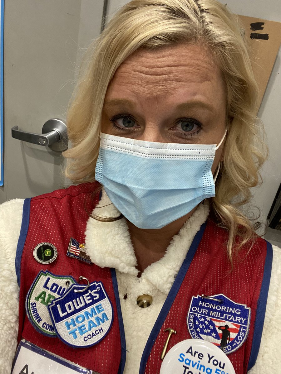 Lowes 765 is ready to party with Vegas #lowesSmm