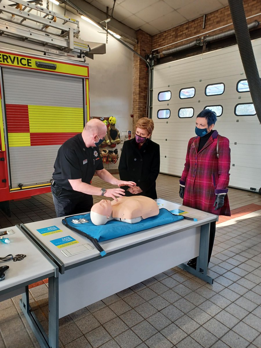 ScotGovFM's tweet photo. FM @NicolaSturgeon and @AConstanceSNP visited Bathgate Fire Station today to launch a new trial that will offer @fire_scot firefighters the chance to volunteer for naloxone training to help prevent drug deaths, supported by £90k @scotgov funding.

More ▶️ https://t.co/QHzsfl4TJX https://t.co/ktMIpboWoi