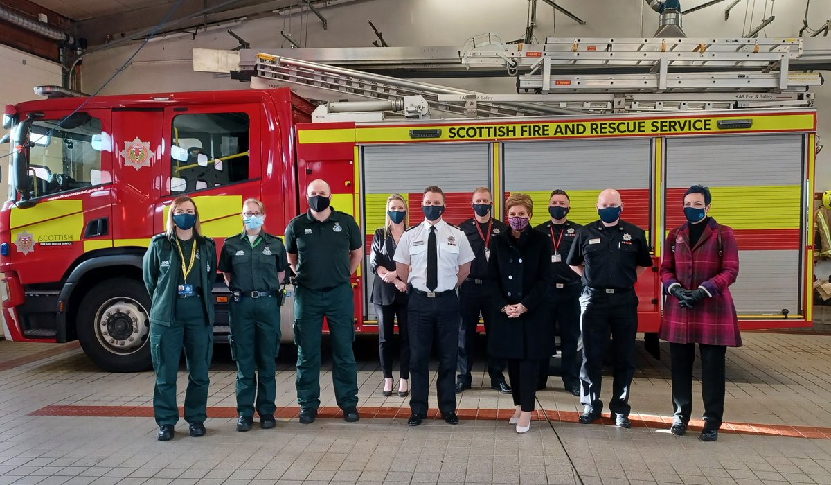 ScotGovFM's tweet photo. FM @NicolaSturgeon and @AConstanceSNP visited Bathgate Fire Station today to launch a new trial that will offer @fire_scot firefighters the chance to volunteer for naloxone training to help prevent drug deaths, supported by £90k @scotgov funding.

More ▶️ https://t.co/QHzsfl4TJX https://t.co/ktMIpboWoi