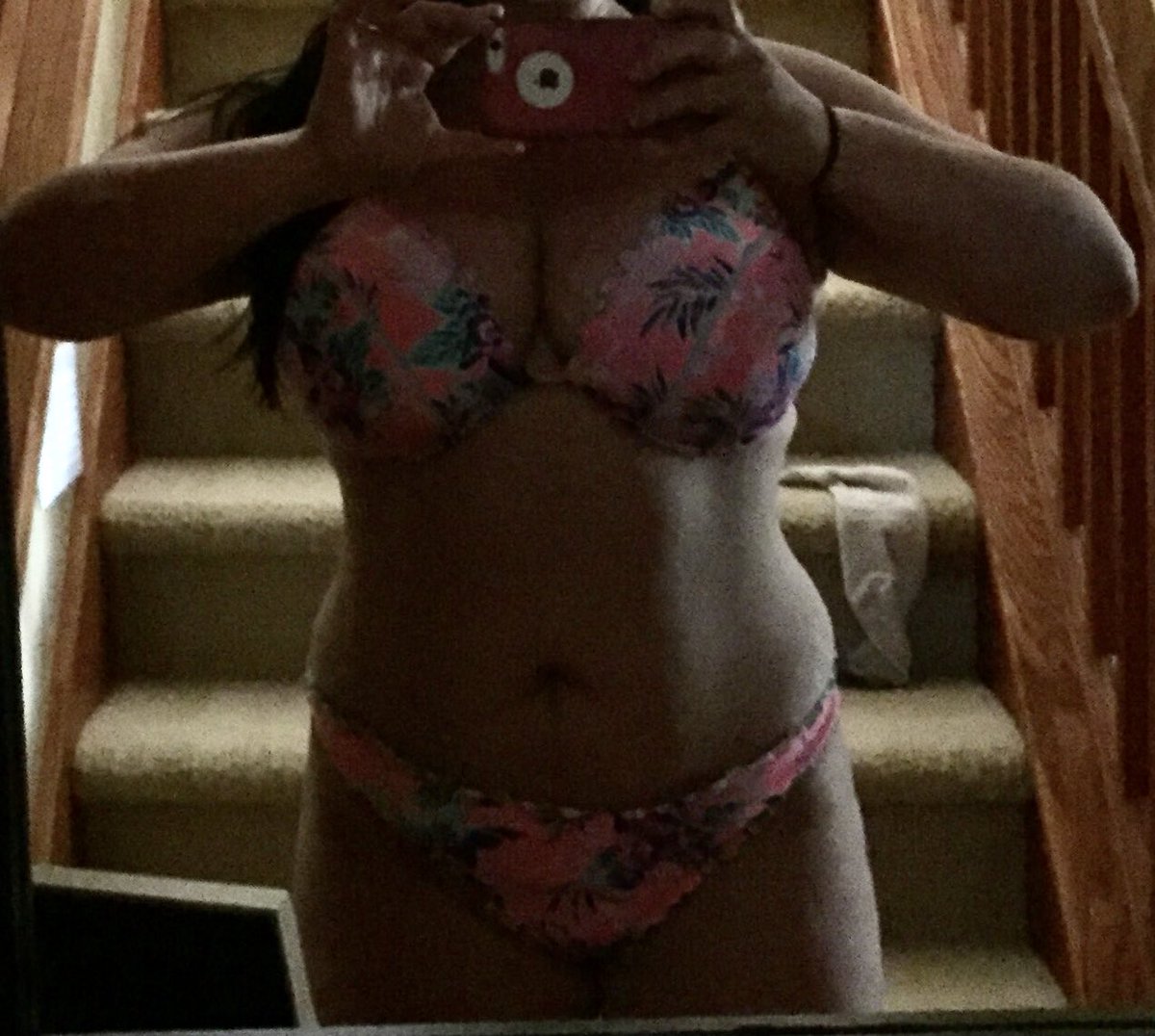 NatashaCL7's tweet photo. One more for the Brian’s in the back because you all know idgaf. 😘 https://t.co/nfROqSVXFw