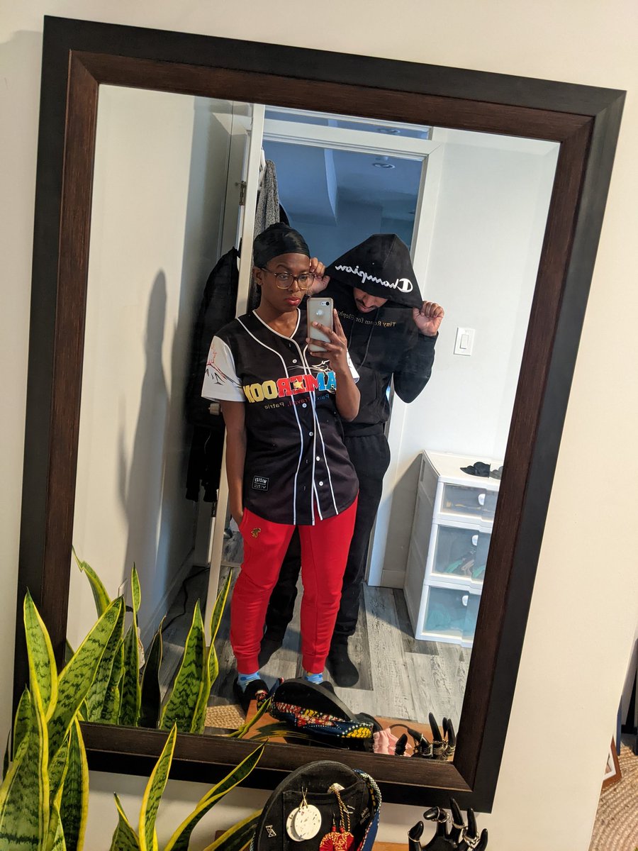 OpeolaBukola's tweet image. The boyf's clothes are moved in so, naturally, I spent last week playing dress-up with them. #ThrowingFits #HipHop #ButImNotARapper