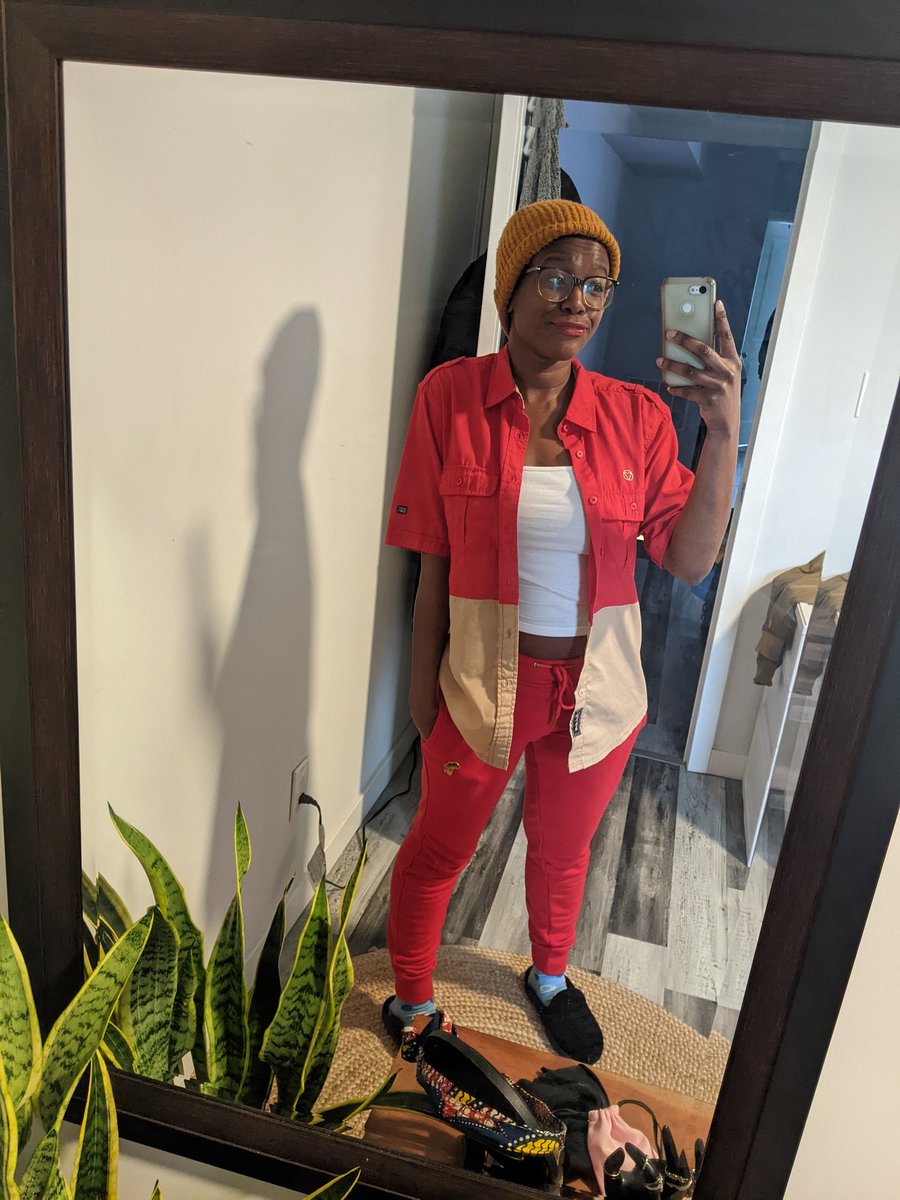 OpeolaBukola's tweet image. The boyf's clothes are moved in so, naturally, I spent last week playing dress-up with them. #ThrowingFits #HipHop #ButImNotARapper
