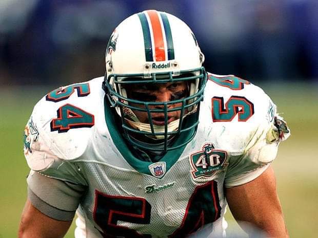 Let's go!! Zach Thomas deserves a place in the Hall of Fame! Like or RT If your with me!! #FinsUp