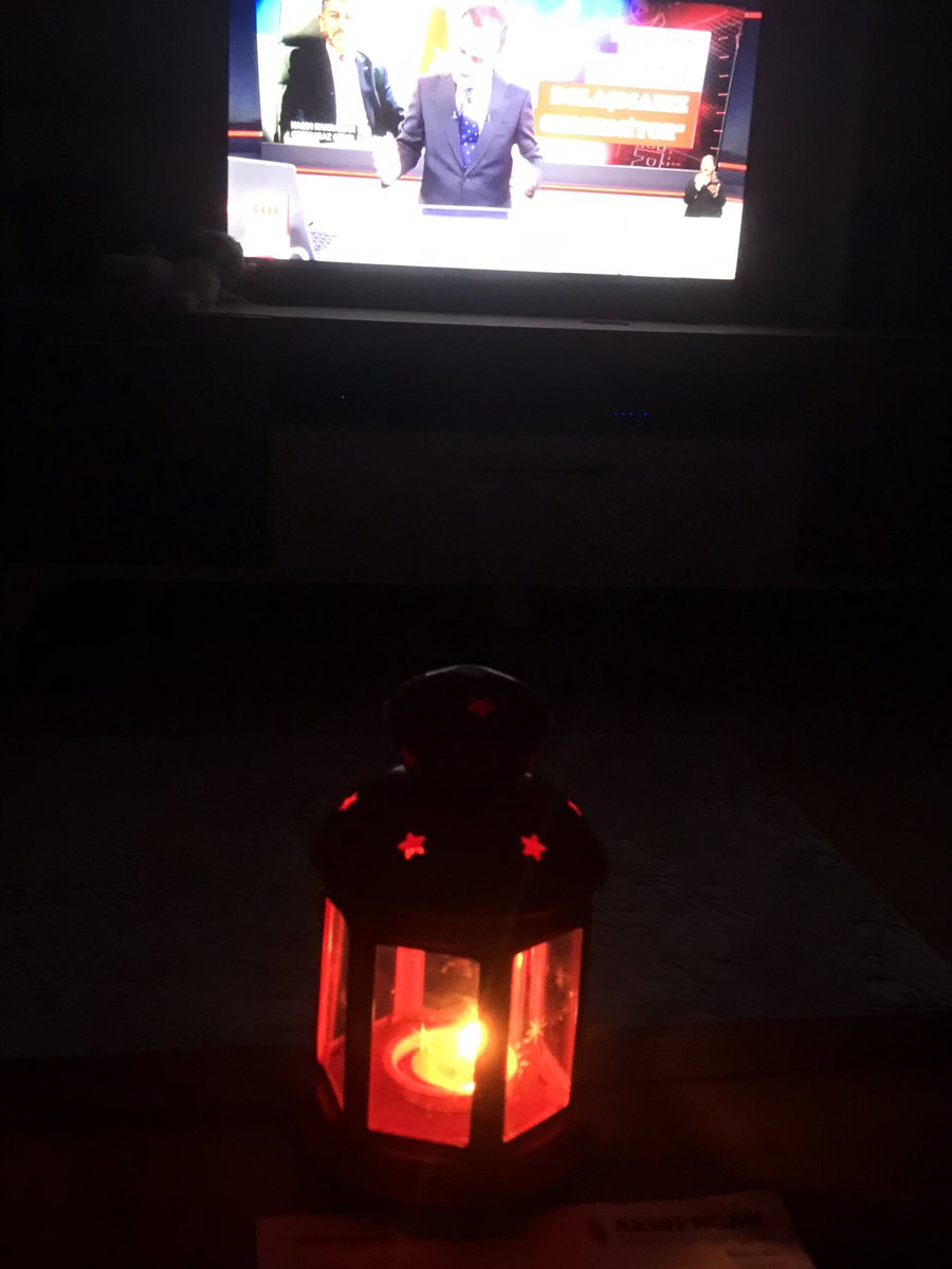 #tamamenduygusal sebeplerden ötürü ışık açmaya korkuyorum