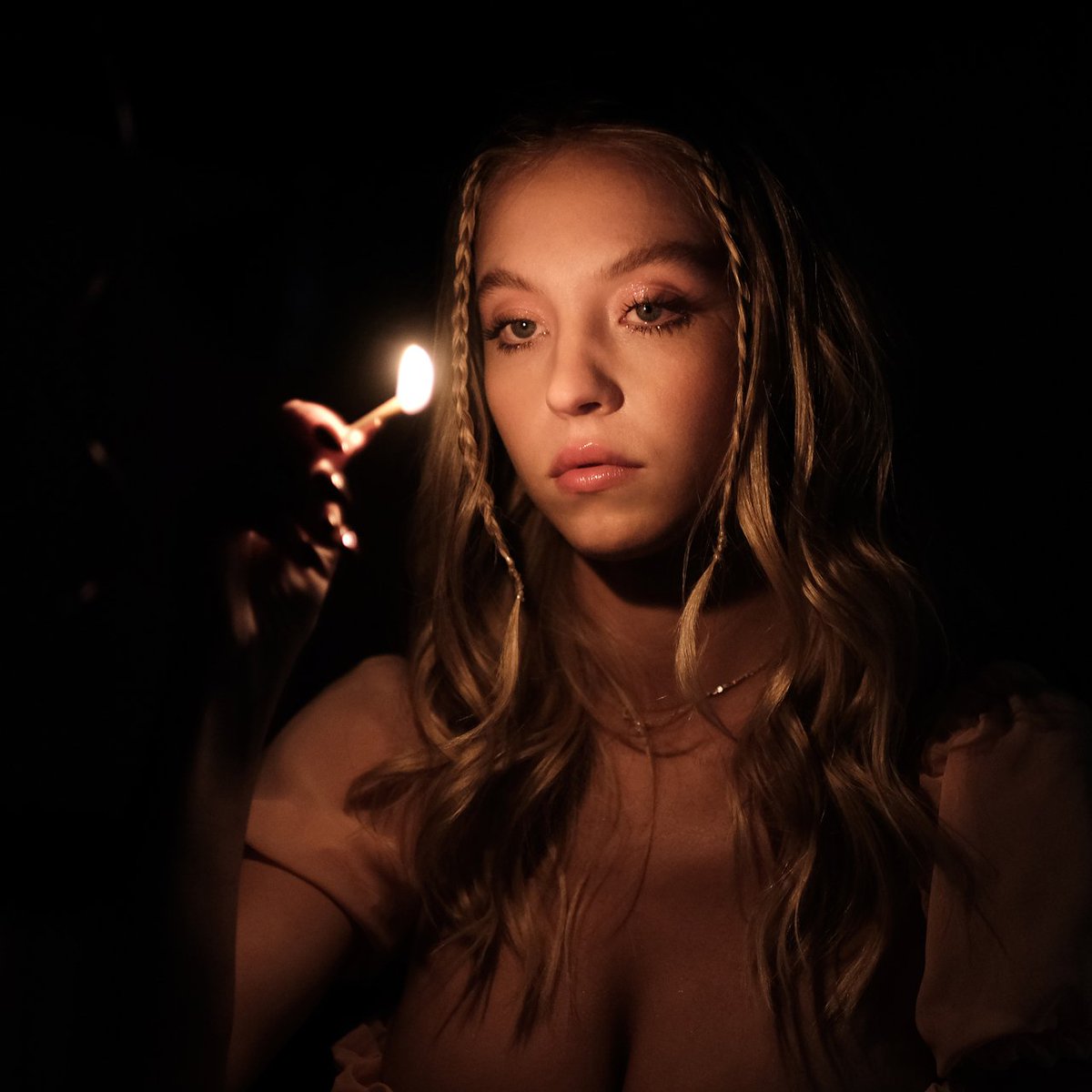 HBOMaxBrasil's tweet photo. ✨ Idiota do @jaoromania versão Euphoria ✨

Conhecia todos os teus jeitos de trapaça, infelizmente eu caí https://t.co/8BIBkZNjHC