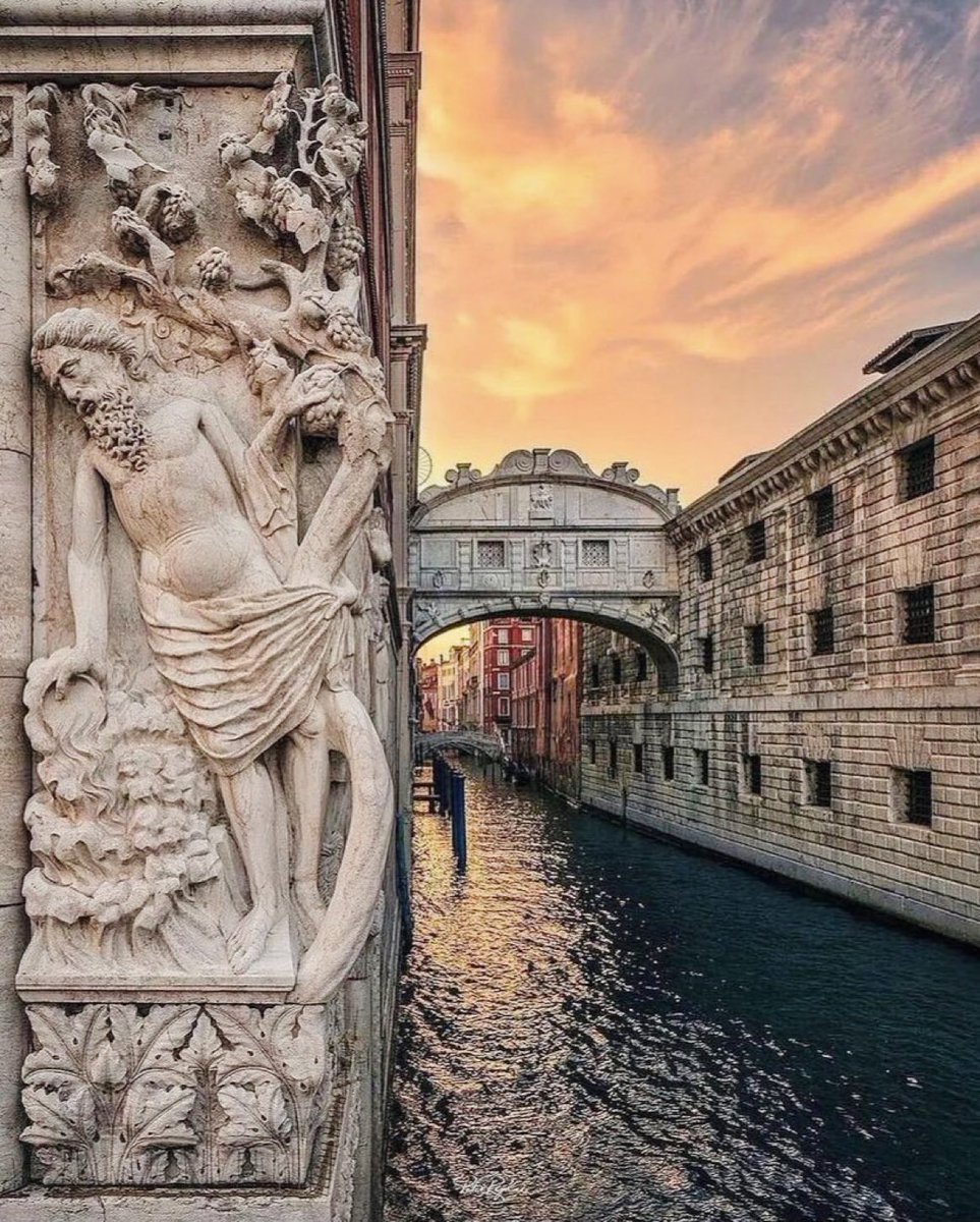 escritosrame's tweet photo. Venecia, Italia. https://t.co/Oy4Ex37NBf