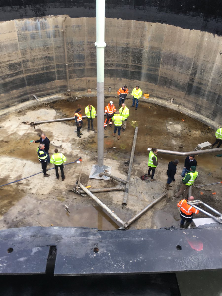 John Lycett (@oldmuckspreader) on Twitter photo <a href="/GuyDavies16/">Guy Davies</a> <a href="/LittleBigFarm/">Berkshire Farm Girl 🚜🌾🇬🇧</a> Digester group looking at the refurbishment today. There seems to be a lot of talking going on, so hurry up and leave, we need to shut the door and fill her up! #ADpower <a href="/GuyDavies16/">Guy Davies</a> <a href="/LittleBigFarm/">Berkshire Farm Girl 🚜🌾🇬🇧</a> Digester group looking at the refurbishment today. There seems to be a lot of talking going on, so hurry up and leave, we need to shut the door and fill her up! #ADpower