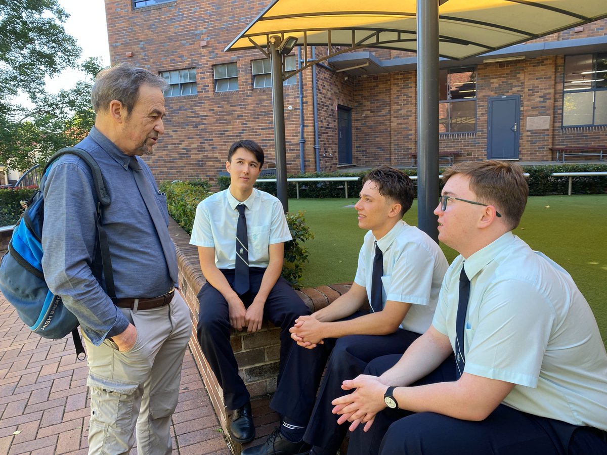 cbhslewo's tweet photo. We welcome Fr Jack Evans into our #CBHSLewisham community! #FrJack will provide campus ministry and guide the liturgical program for our primary and secondary students. We look forward to strengthening our School's commitment to Gospel Spirituality under his guidance. #EREA https://t.co/OmYVjZgyrm