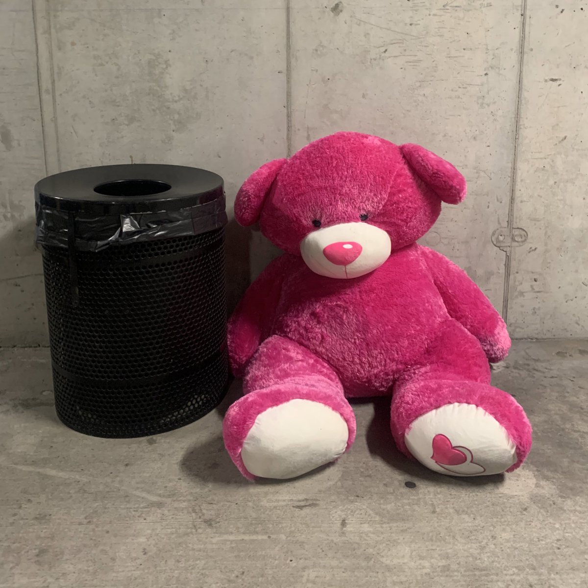 teemunster tweet media