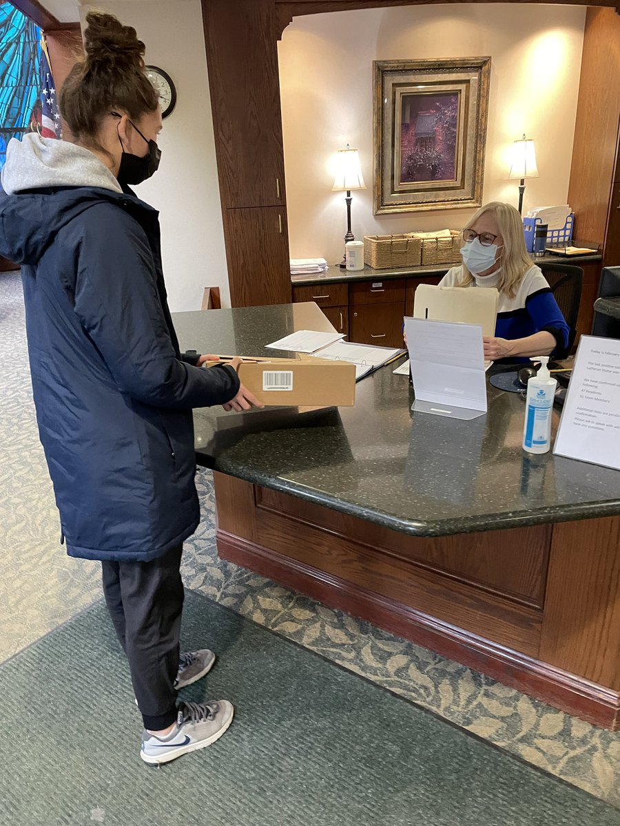 Sharing the love this Valentine’s Day with nearly 150 cards for Seniors at Lutheran Home! Great community service project for <a href="/SFCGirlsAcademy/">Sockers FC Girls Academy</a> and <a href="/GAcademyLeague/">Girls Academy</a>. ❤️ <a href="/SockersChicago/">Sockers FC Chicago</a>