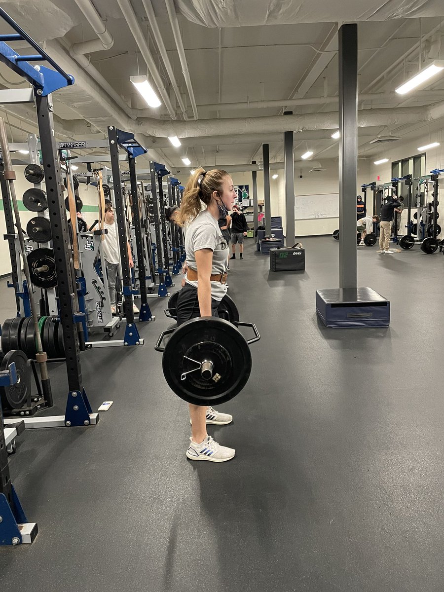 Pull/Deadlift day! 3x5 with 175lbs
#weightlifting #volleyball #Recruiting