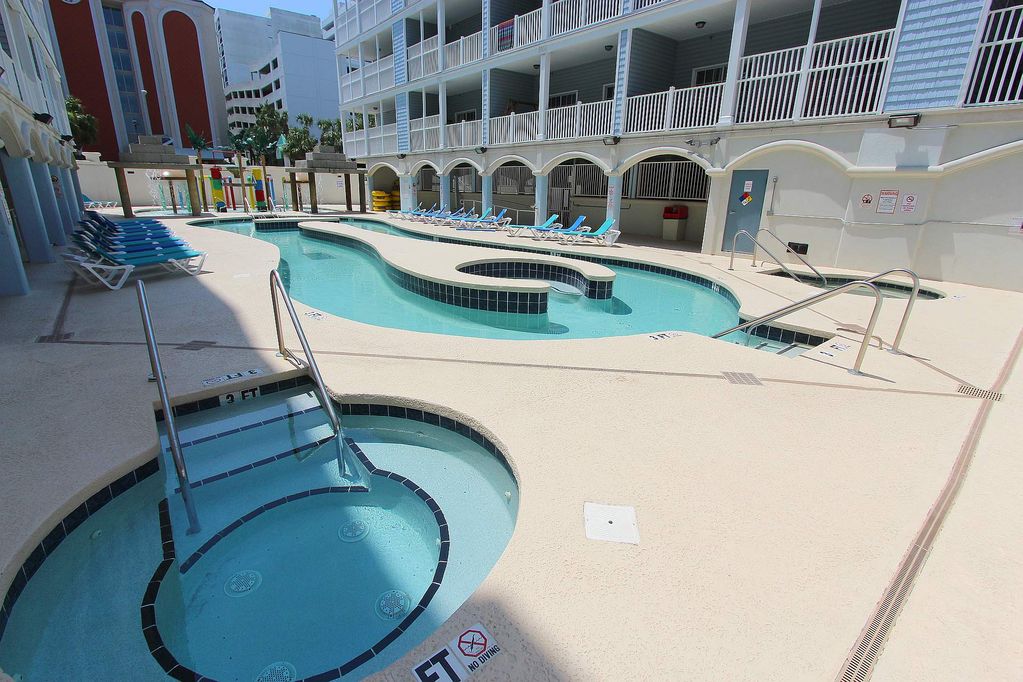 MBeachVillas_II's tweet photo. #MyrtleBeachVillasII #provides 4 #types of #Vacation_Villas_for_Rent_in_Myrtle_Beach_SC: #OceanBlueVilla, #SunsetRedVilla, #SunriseRedVilla and #SkyBlueVilla for the #accommodations of #tourists at very #affordable prices. https://t.co/YDhzxDKLyy https://t.co/cCXAowSnNV