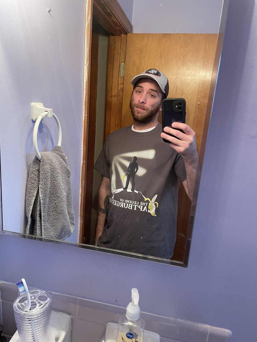 jusclark89's tweet photo. #directday hopefully my burger shirt will bring us good news from Zelda https://t.co/tgdVv41zoe
