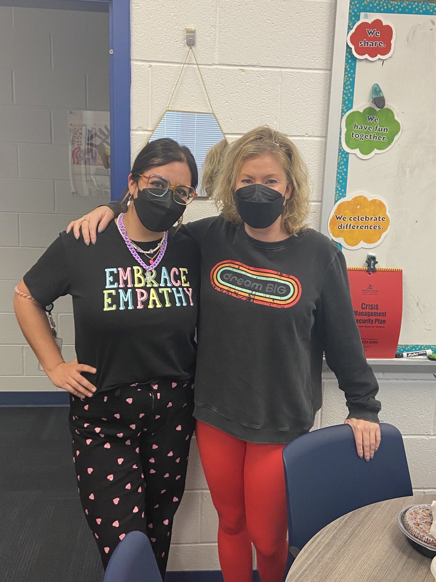 Julie Kubiak tweet media