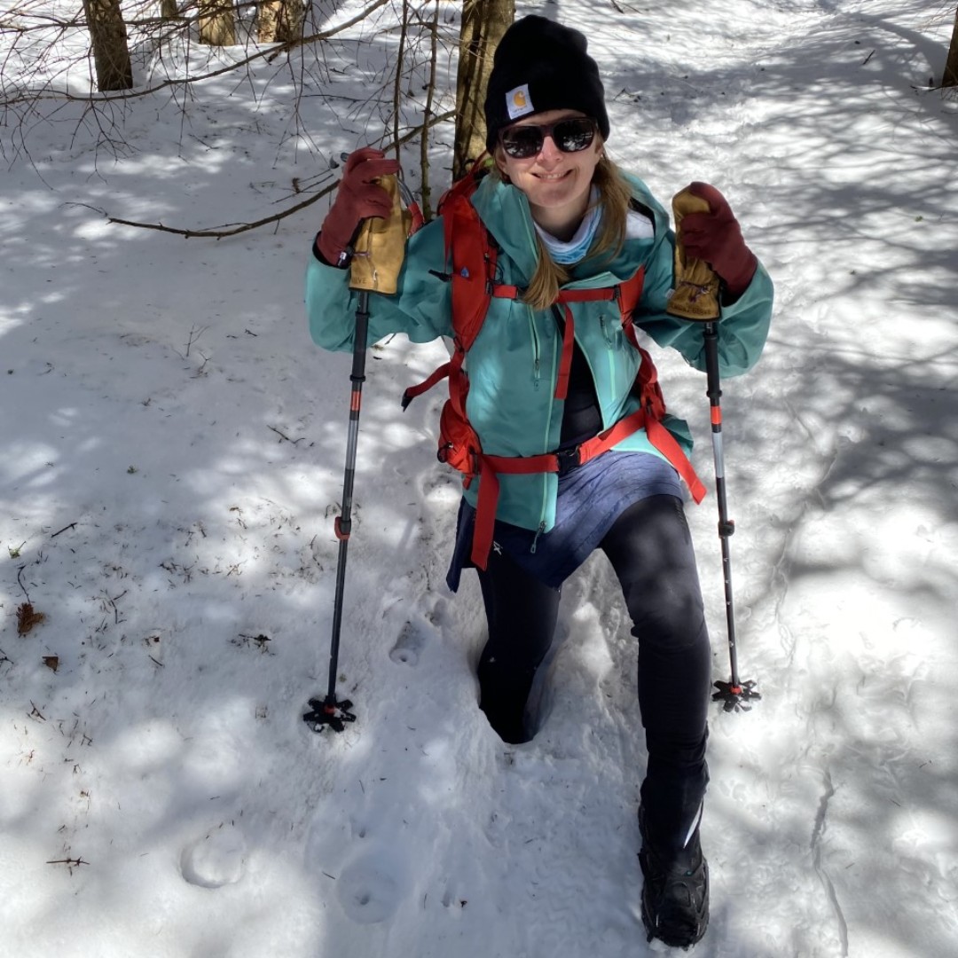 greenmtnclub's tweet photo. With all this snow and warmer temps this week, hikers risk #postholing, or sinking straight down in the softened snow to ankle, knee, or hip height. Its physically exhausting and ruins the trail for other hikers. Use #Snowshoes! #hikevt #vermont #greenmountains https://t.co/fQPYXM0pIA