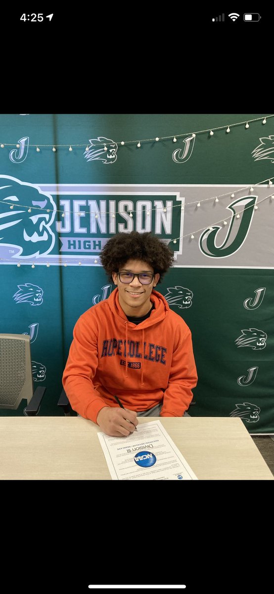 2022cdean's tweet photo. OFFICIAL‼️🟠🔵🏈 Go Hope! https://t.co/NemghjYZ0i