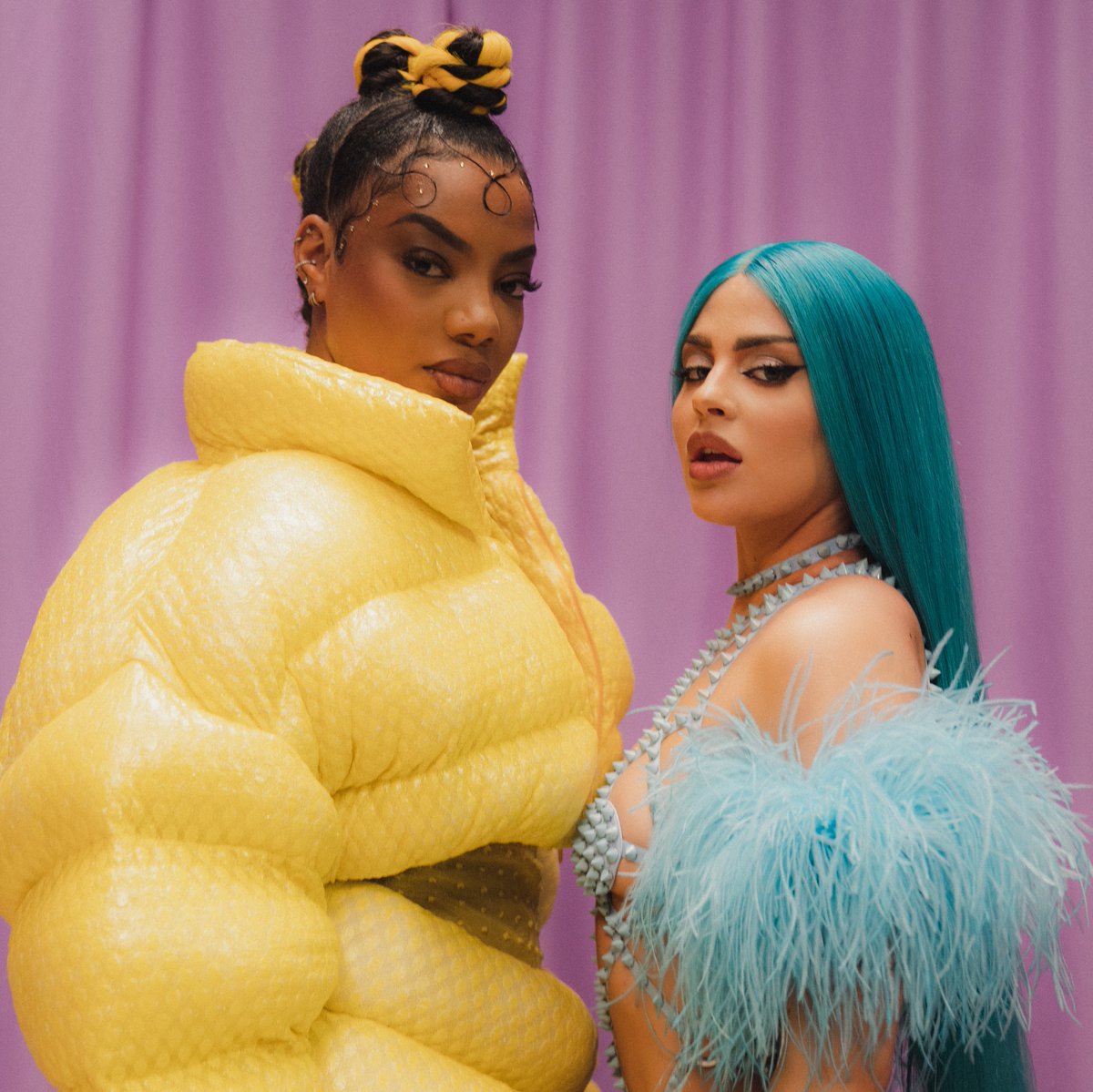 Shazam's tweet image. Stream and Shazam #CAFÉDAMANHÃ by @luisasonza and @Ludmilla: apple.co/CAFEDAMANHA 💙