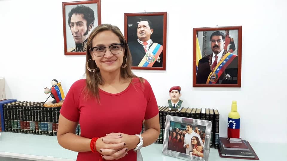 MinSaludVE's tweet photo. #ÚltimoMinuto 🔴 Presidente @NicolasMaduro designa como Ministra del Poder Popular para la Salud a @MagaGutierrezV. Para continuar con la lucha contra la Pandemia de la COVID-19 y la consolidación del Sistema Público Nacional de Salud.

#VenezuelaTierraDePaz https://t.co/Ks1QBWCTe1