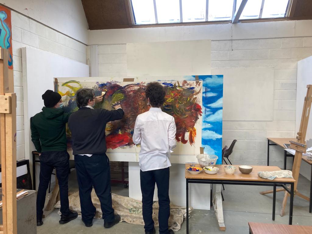 GreenhillsColl's tweet photo. A fun and creative morning for 6th year Art students, a taster of the Art Portfolio course in FE. A great experience for our senior artists #cao #careerplanning #tasterclass #creativity https://t.co/dFE2DNxc9i