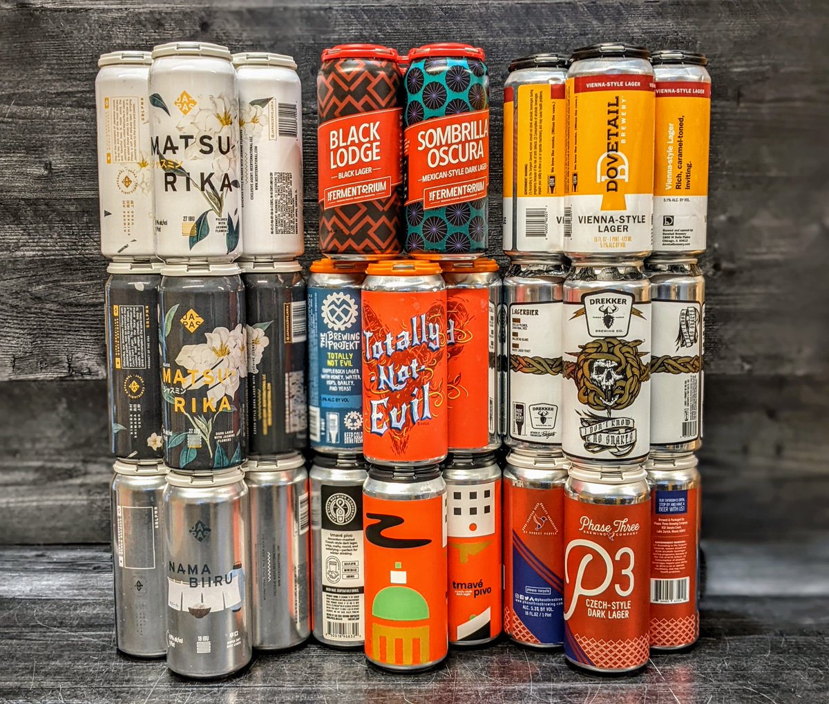 brennans_beer's tweet photo. I am of the mindset that sessionable lagers are football's best beer-friend.
So here are some new and returning lagers that are super delish for footballin'
#ViennaLager #Doppelbock #CzechPils #CzechDark #Lagerbier #MexicanDarkLager #Schwarzbier #JapaneseRiceLager #Jasmine https://t.co/0urEloeshy