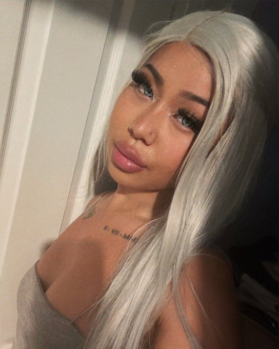 I&rsquo;m back 😍   https://t.co/zKaNGQ4mBR https://t.co/cuaG5kuPVI<a href="/tag/planesgirl"class="tags"><span>#planesgirl</span></a>