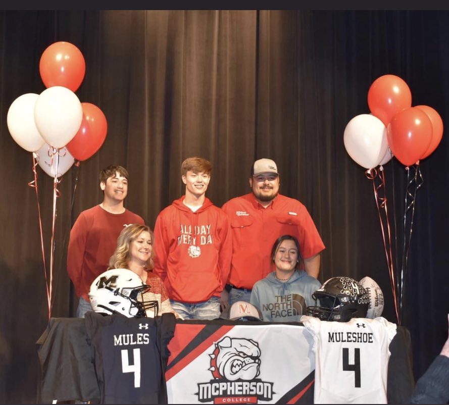 DJDominguez_'s tweet photo. We are so proud of you @zach_hasley4!! Glad we were able to be a part of your big day! Sad to see you trade in the black and white, but red looks good on you! Proud of you, love you, and can’t wait to see what is next! #BUILT2RI2E @CoachJFisc @BryceChavis @MACBulldogsFB https://t.co/hg3I4otDii
