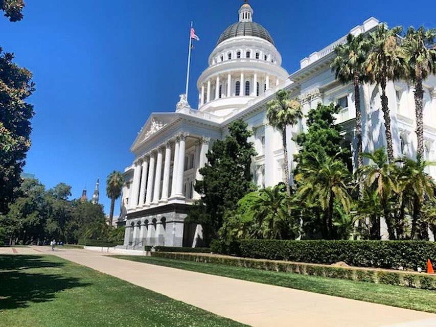 California State Capitol Building tweet media