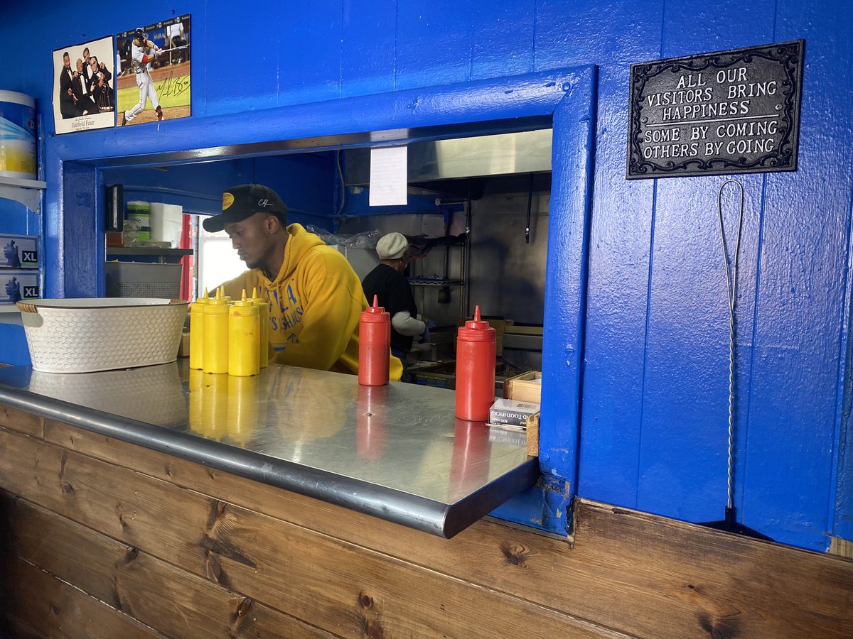 kelseymgibbs's tweet photo. Ed’s Fish House in North Nashville is celebrating 50 years in business this Saturday. 50 years for a small business is a milestone but it’s even more impressive for a Black owned business. Story on @NC5 @ https://t.co/DY1cRcDA2D