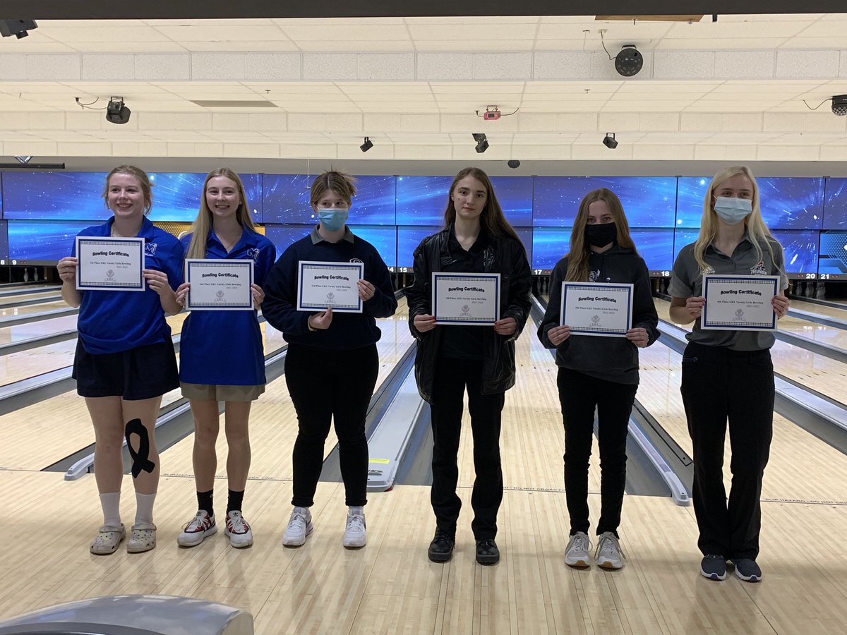 BVNW_Bowling's tweet photo. Bailey Kinkelaar. 5th place individually at EKL! @bvnwnews @BVNW_Athletics https://t.co/jsx3gMu3DV